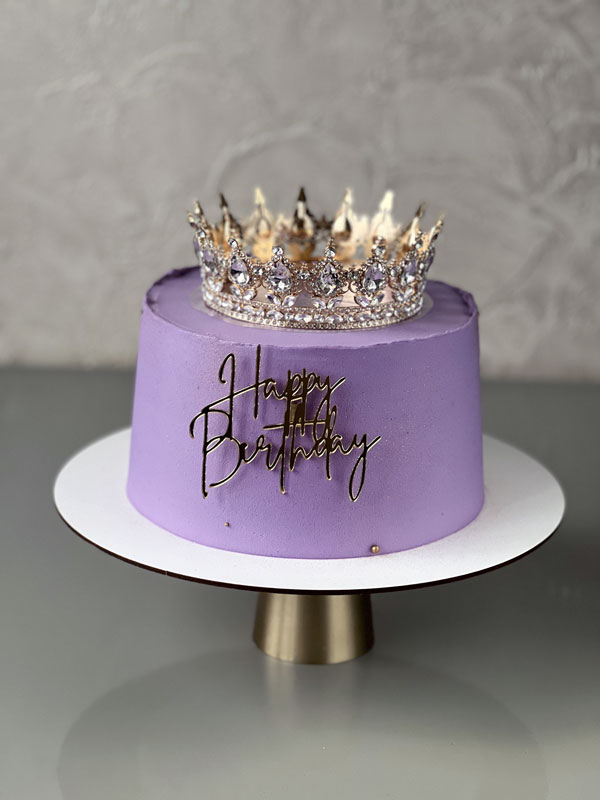Торт з короною фіолетовий